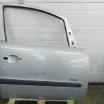 Opel Zafira B priekšējo durvju krāsa sudraba 167 1RU GBF Pannacotta