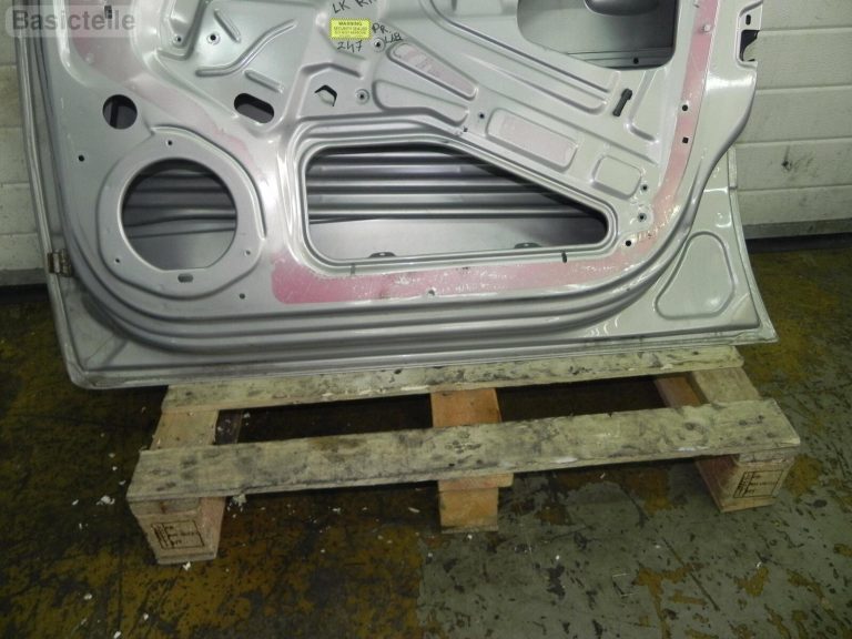 Opel Zafira B priekšējo durvju krāsa sudraba 167 1RU GBF Pannacotta