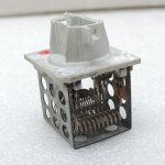 Opel Zafira B sildītāja ventilatora motora rezistors manuālajam gaisa kondicionierim