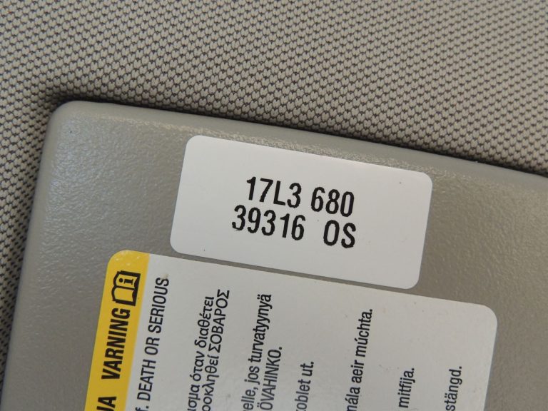 Opel Zafira C Priekšējais kreisais saules aizsarglīdzeklis Saules aizsarglīdzeklis ar apgaismojumu 13395044