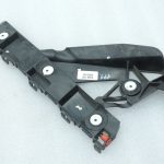 Opel Zafira C Oriģinālais aizmugurējā labā bampera kronšteins 13300739