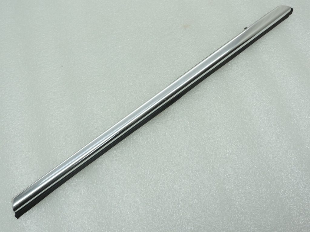 Opel Zafira C front left fender window molding door molding trim aluminum