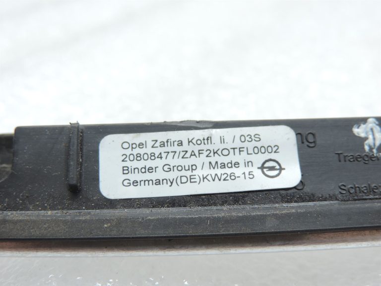 Opel Zafira C priekšējā kreisā dubļusarga loga līstes durvju līstes alumīnija