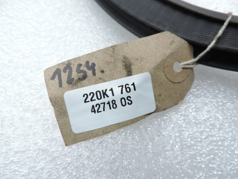 Opel Zafira C Priekšējais labās puses durvju blīvējums Durvju blīvējuma gumija 13259937 13259939