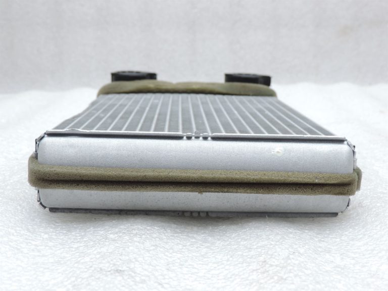 Opel Astra J K Zafira C Sildītāja dzesētājs Siltummainis Sildītāja radiators 13287939