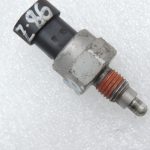 Opel F40 manuālā pārnesumkārba atpakaļgaitas pārnesumu atpakaļgaitas gaismas slēdzis 55577819
