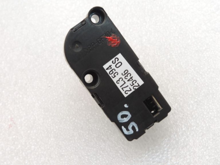 Opel Zafira C priekšējo lukturu servomotors 0307853306 13386527