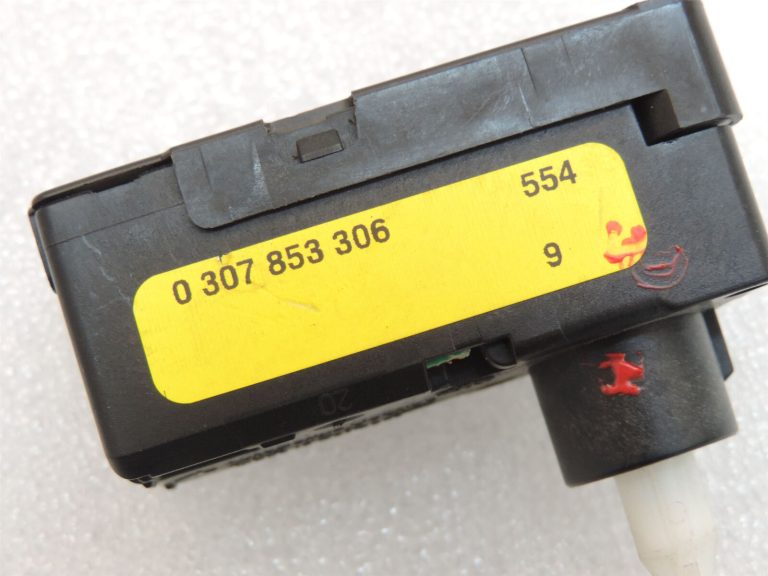 Opel Zafira C priekšējo lukturu servomotors 0307853306 13386527