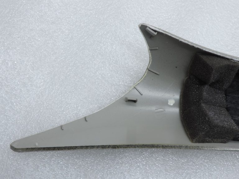 Opel Zafira C Priekšējais labās A-svārstgstikla vāks Light Titanium 20893074