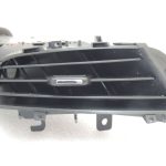 Opel Zafira C Priekšējā centrālā labā paneļa ventilācijas režģa ventilācijas sprausla 13427381