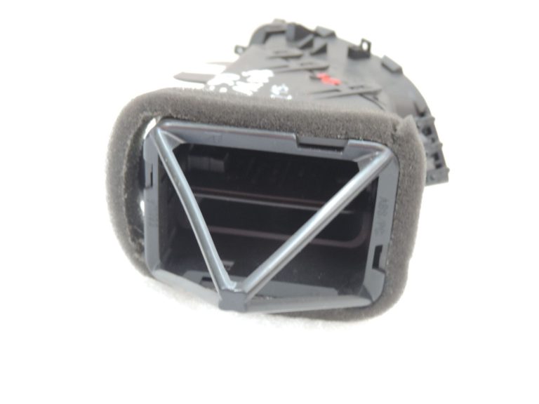 Opel Zafira C Priekšējā centrālā labā paneļa ventilācijas režģa ventilācijas sprausla 13427381
