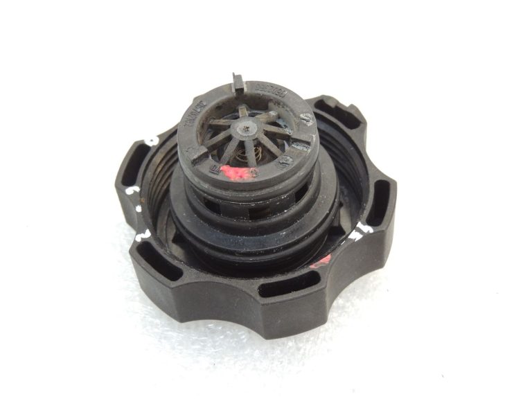 Opel Vauxhall Chevrolet Buick GM oriģinālais dzesēšanas šķidruma izplešanās tvertnes vāciņš