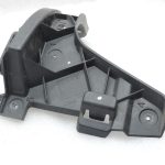 Opel Zafira C Oriģinālais aizmugurējā labā bampera kronšteins 13300743