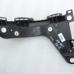 Opel Zafira C Oriģinālais aizmugurējā labā bampera kronšteins 13300743