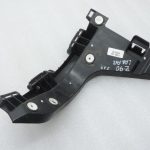 Opel Zafira C Oriģinālais aizmugurējā labā bampera kronšteins 13300743