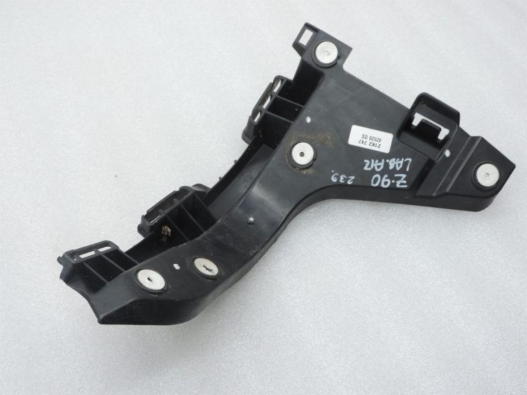 Opel Zafira C Oriģinālais aizmugurējā labā bampera kronšteins 13300743