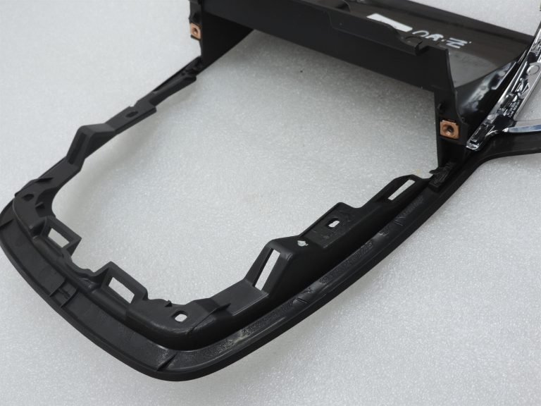 Opel Zafira C instrumentu paneļa radio displeja gaisa sprauslas vāks 13447290