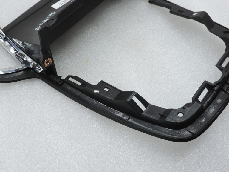Opel Zafira C instrumentu paneļa radio displeja gaisa sprauslas vāks 13447290