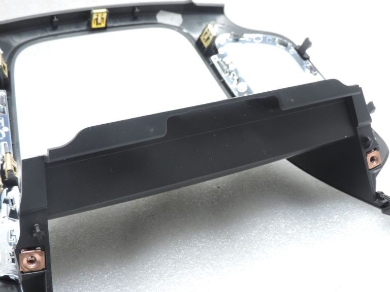 Opel Zafira C instrumentu paneļa radio displeja gaisa sprauslas vāks 13447290