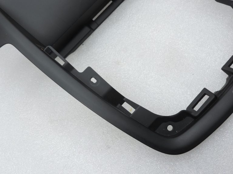 Opel Zafira C instrumentu paneļa radio displeja gaisa sprauslas vāks 13447290