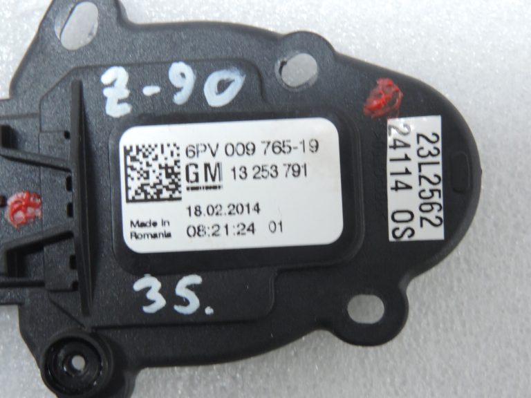 Opel Zafira C akseleratora pedāļa potenciometrs 13253791 13253781
