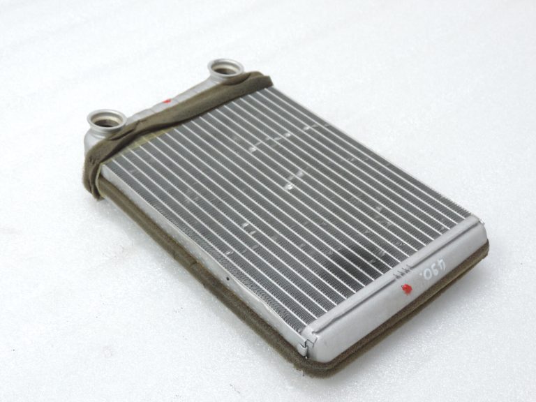 Opel Astra J K Zafira C Sildītāja dzesētājs Siltummainis Sildītāja radiators 13287939