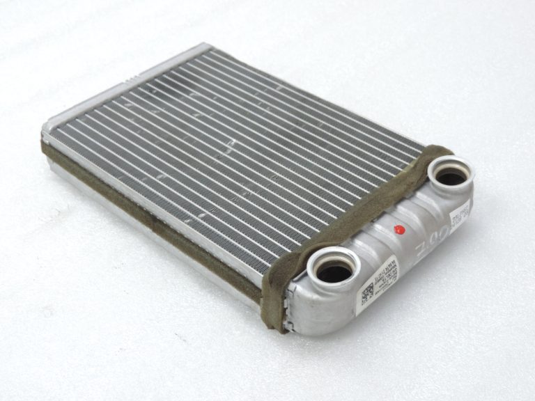 Opel Astra J K Zafira C Sildītāja dzesētājs Siltummainis Sildītāja radiators 13287939