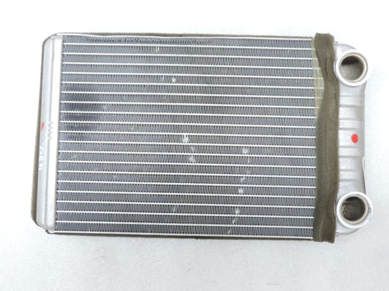 Opel Astra J K Zafira C Sildītāja dzesētājs Siltummainis Sildītāja radiators 13287939