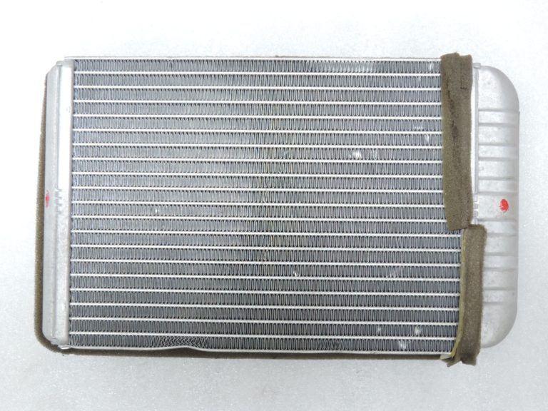 Opel Astra J K Zafira C Sildītāja dzesētājs Siltummainis Sildītāja radiators 13287939