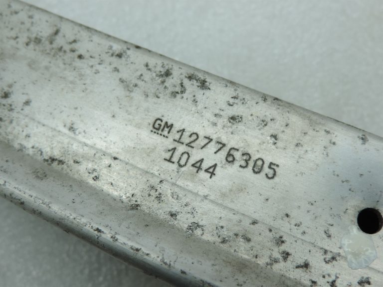 Opel Zafira C Aizmugurējā bampera bampera šķērssijas nesējs 12776305