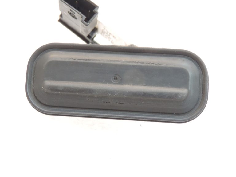 Opel Astra J Zafira C Aizmugures durvju atvēršanas slēdzis Slēdzis 13422270