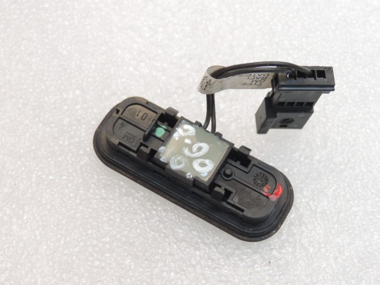 Opel Astra J Zafira C Aizmugures durvju atvēršanas slēdzis Slēdzis 13422270