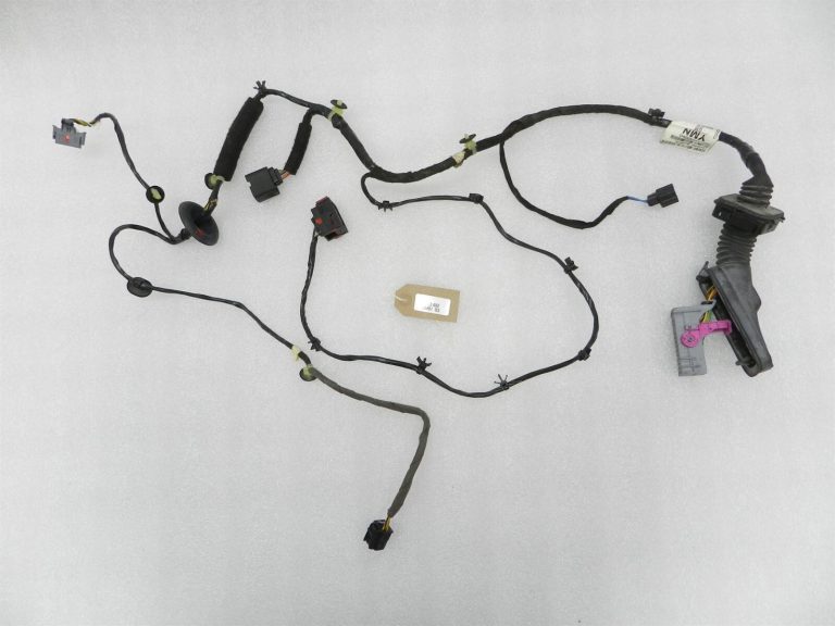 Opel Zafira C Priekšējo labās puses pasažieru durvju instalācijas instalācijas kabelis 13435960