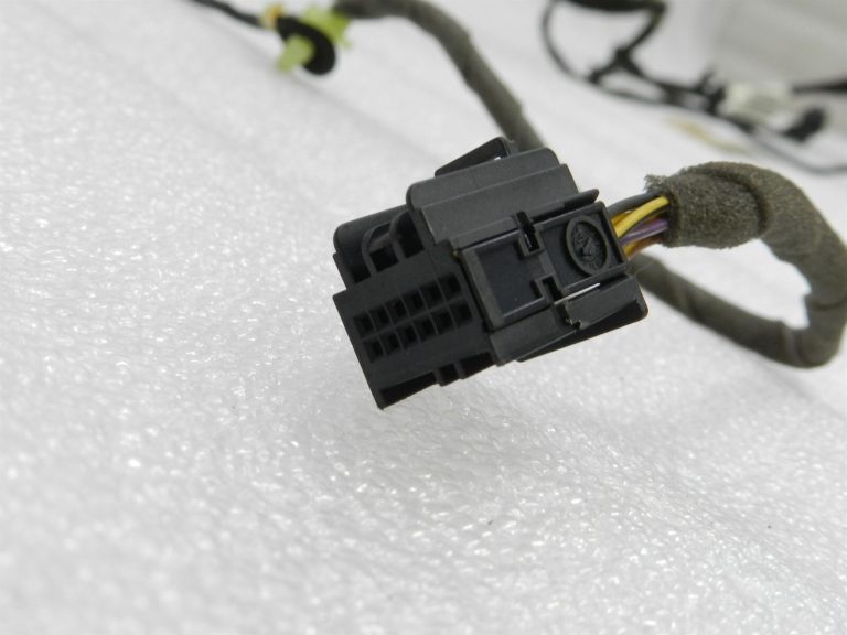 Opel Zafira C Priekšējo labās puses pasažieru durvju instalācijas instalācijas kabelis 13435960