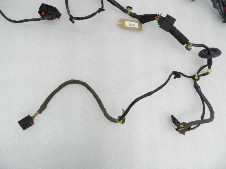 Opel Zafira C Priekšējo kreisās puses durvju vadu instalācijas kabelis 13435945