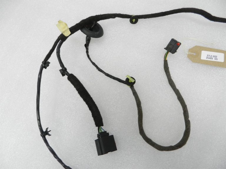 Opel Zafira C Aizmugurējo kreiso durvju instalācijas kabelis 13438222