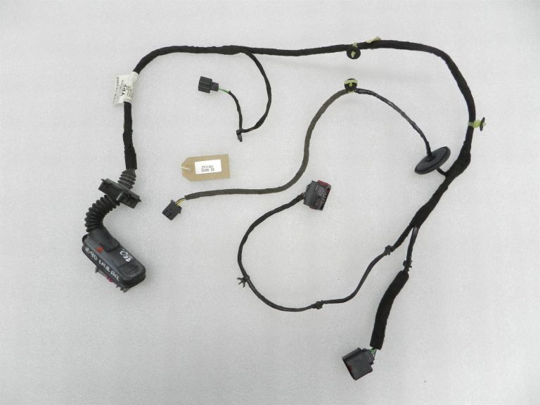 Opel Zafira C Aizmugurējā labās puses durvju instalācijas kabelis 13438226