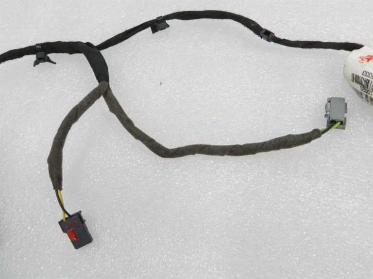 Opel Zafira C Aizmugurējās kreisās aizmugurējās durvis vadu instalācijas kabelis 13403001