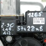 Opel Zafira C Oriģinālais aizmugurējā labā loga motora savienojums 13260142