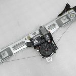Opel Zafira C Original aizmugurējā kreisā loga regulatora motora saikne 13260141