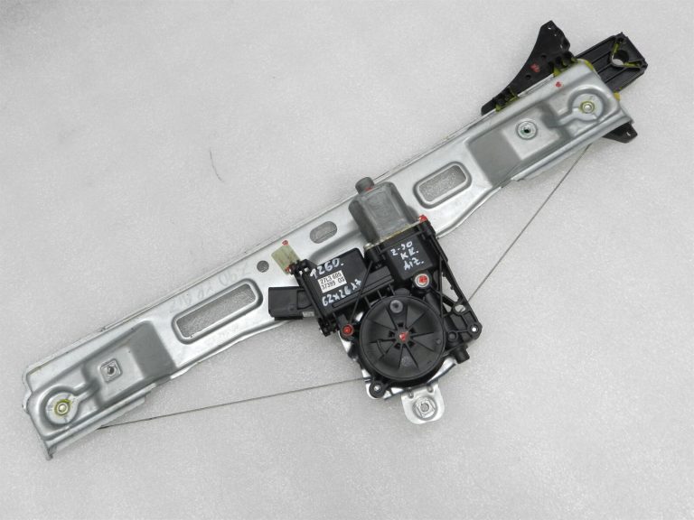 Opel Zafira C Original aizmugurējā kreisā loga regulatora motora saikne 13260141