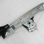 Opel Zafira C Original aizmugurējā kreisā loga regulatora motora saikne 13260141