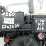Opel Zafira C Original aizmugurējā kreisā loga regulatora motora saikne 13260141