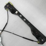 Opel Zafira C Oriģinālais priekšējais labās puses logu motora savienojums 13260138