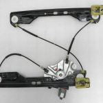 Opel Zafira C Oriģinālais priekšējais labās puses logu motora savienojums 13260138