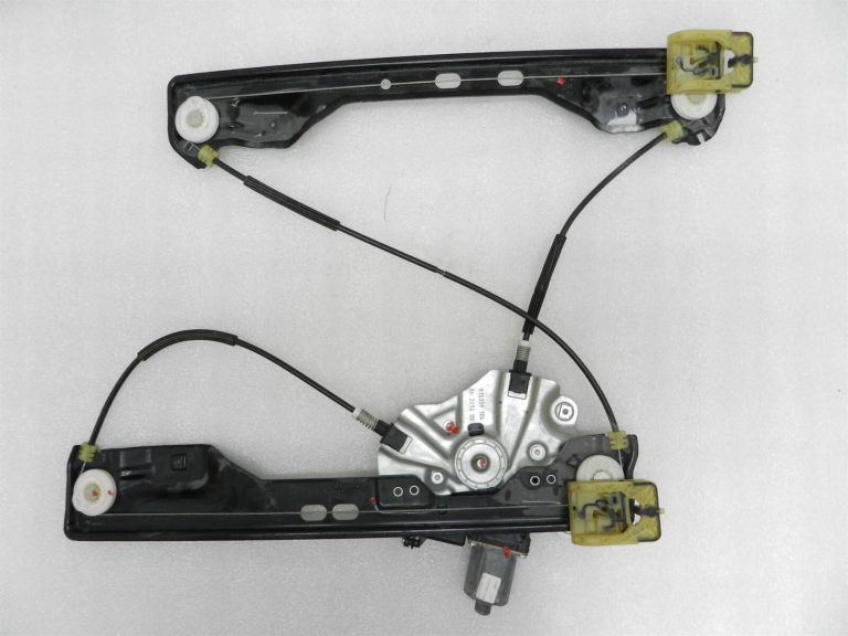 Opel Zafira C Oriģinālais priekšējais labās puses logu motora savienojums 13260138