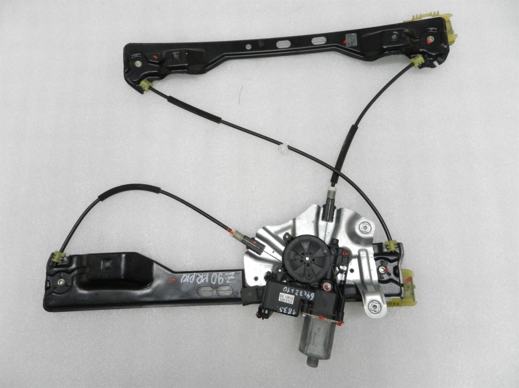 Opel Zafira C Oriģinālais priekšējais kreisais logu regulatora motora savienojums 13260137