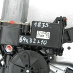 Opel Zafira C Oriģinālais priekšējais kreisais logu regulatora motora savienojums 13260137