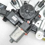 Opel Zafira C Oriģinālais priekšējais kreisais logu regulatora motora savienojums 13260137