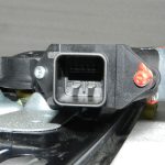 Opel Zafira C Oriģinālais priekšējais kreisais logu regulatora motora savienojums 13260137